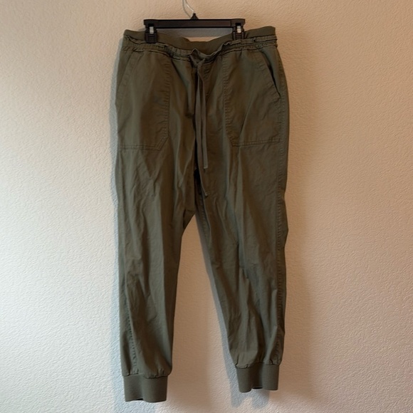 Vanilla Star army green size large cotton joggers - Picture 1 of 6